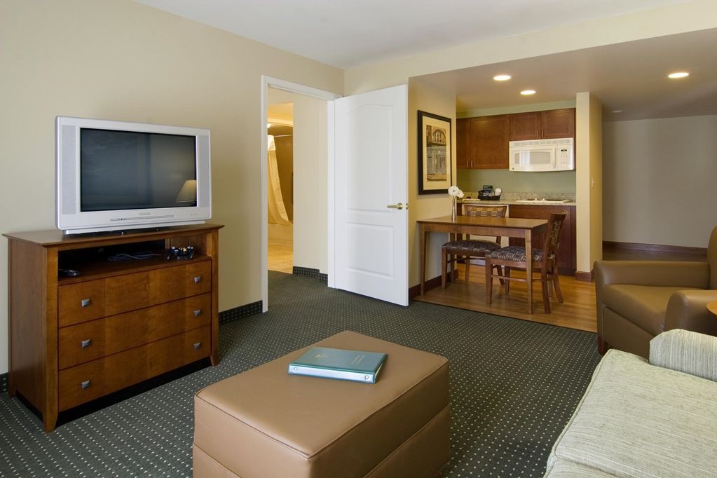 Larkspur Landing Extended Stay Suites St Louis Riverport Maryland Heights Zimmer foto